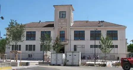 Aide Monte Escalier Monte escalier Décines-Charpieu