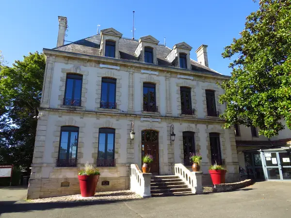 Aide Monte Escalier Monte escalier La Crèche