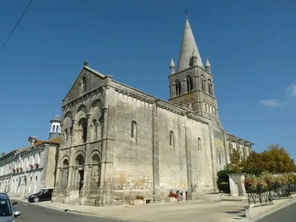 Aide Monte Escalier Monte escalier Roullet-Saint-Estèphe