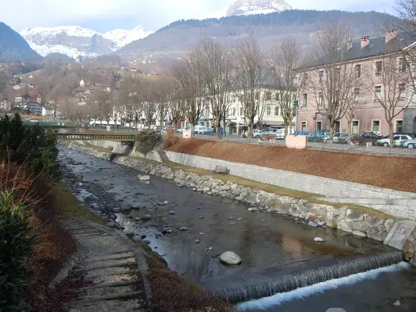 Aide Monte Escalier Monte escalier Sallanches